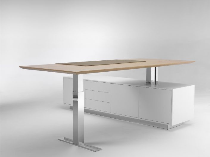 Spiegels Management Chefzimmer Con Air Bürokonzept repräsentativ Design Chefbüro edel Tisch Schreibtisch höhenverstellbar